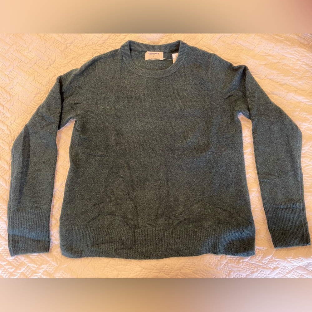 Old Navy BRAND NEW Crew Neck Sweater